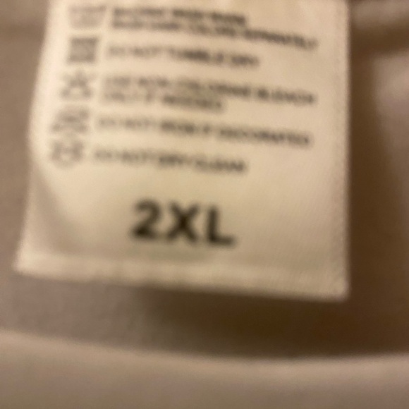 New cute t-shirt - Picture 2 of 3